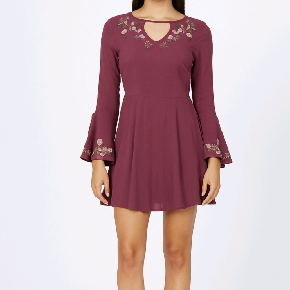 American Eagle Dress Purple Cold Shoulder Long Bell Embroidered Sleeve S…